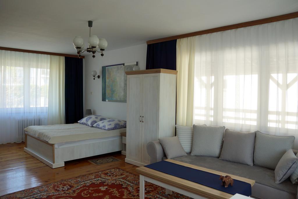 Ferienwohnung As Gosciniec Mikołajki Exterior foto