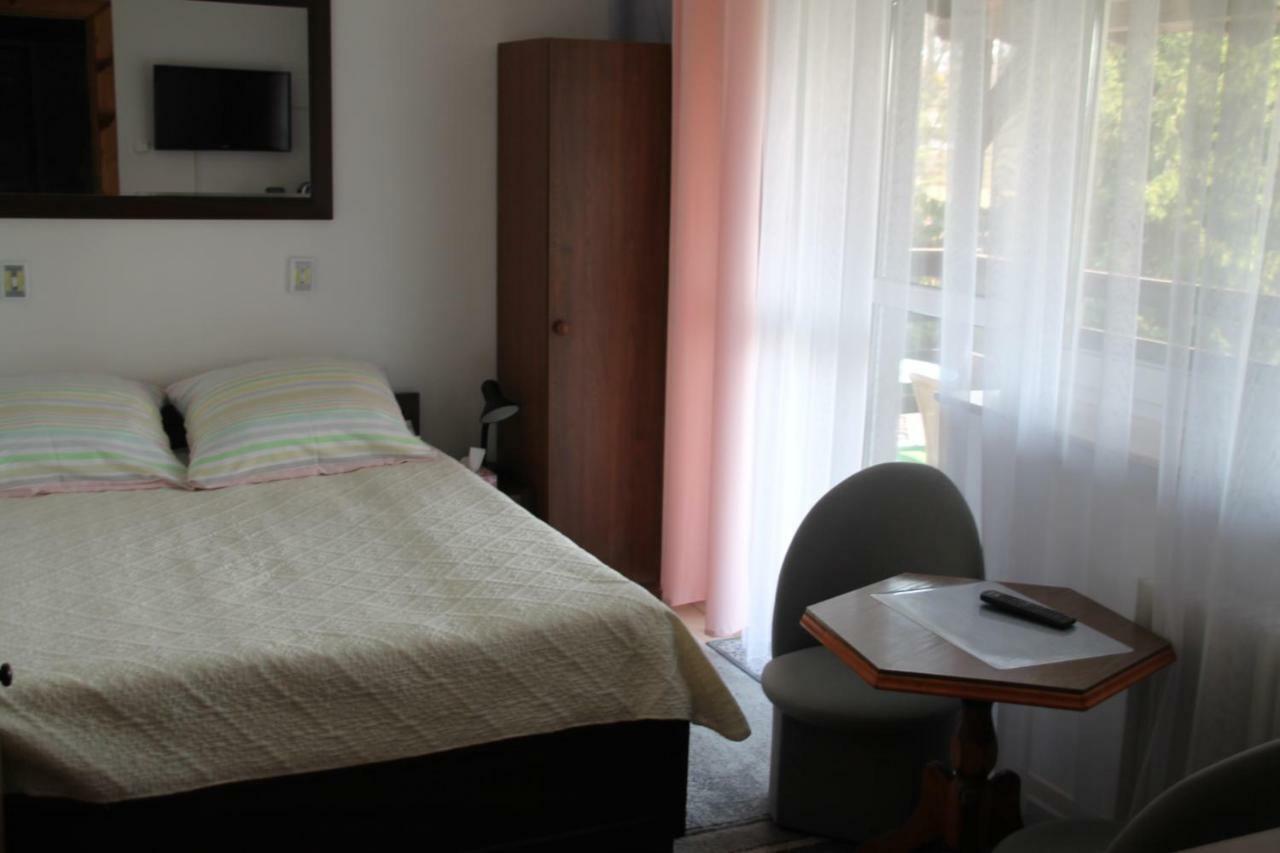 Ferienwohnung As Gosciniec Mikołajki Exterior foto